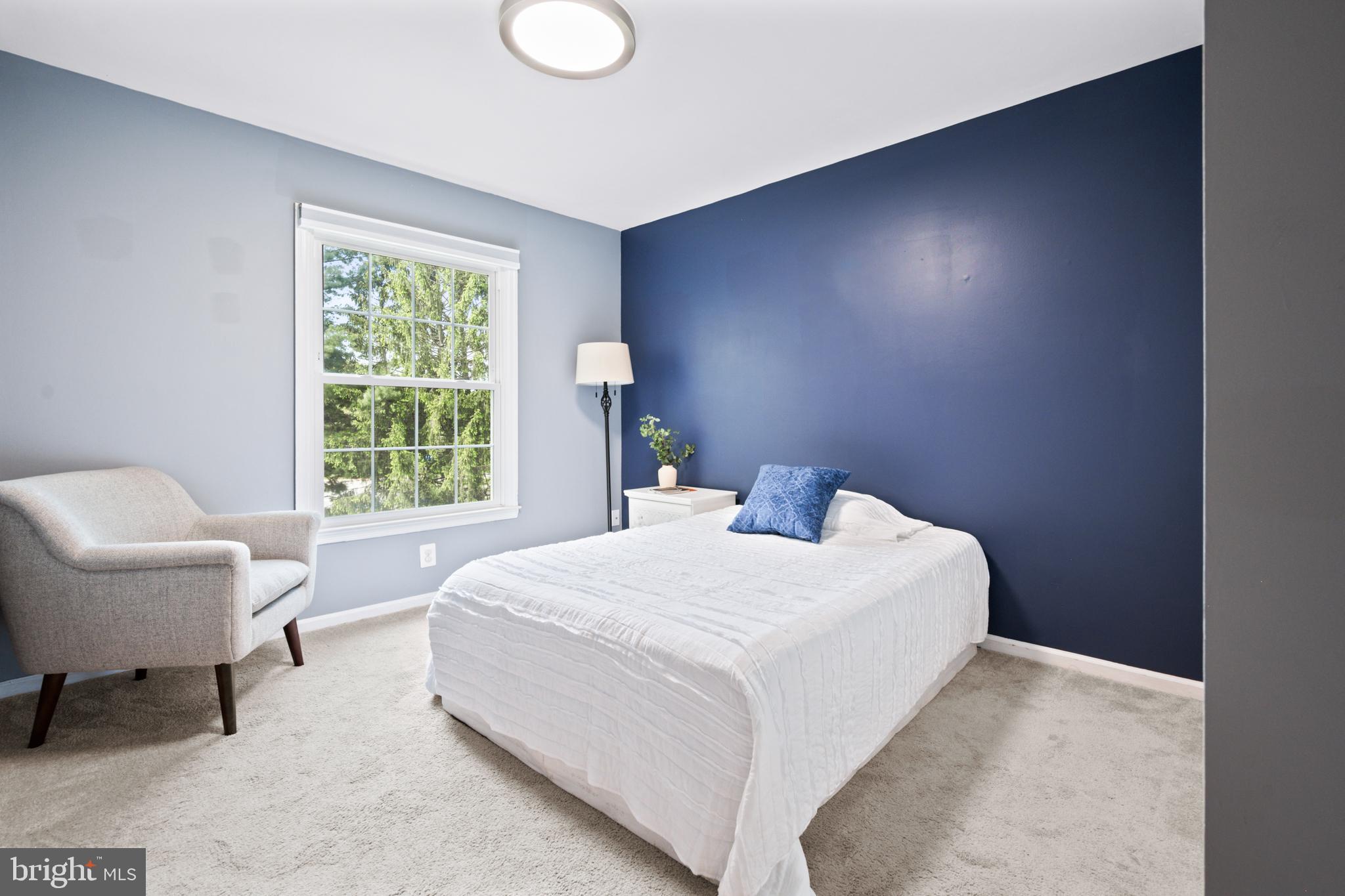 PINECREST - Residential