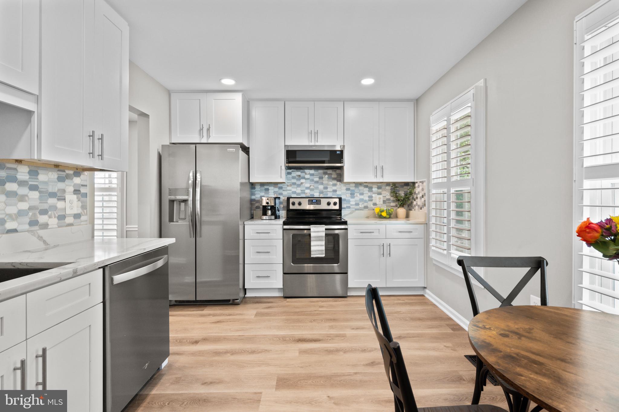 PINECREST - Residential