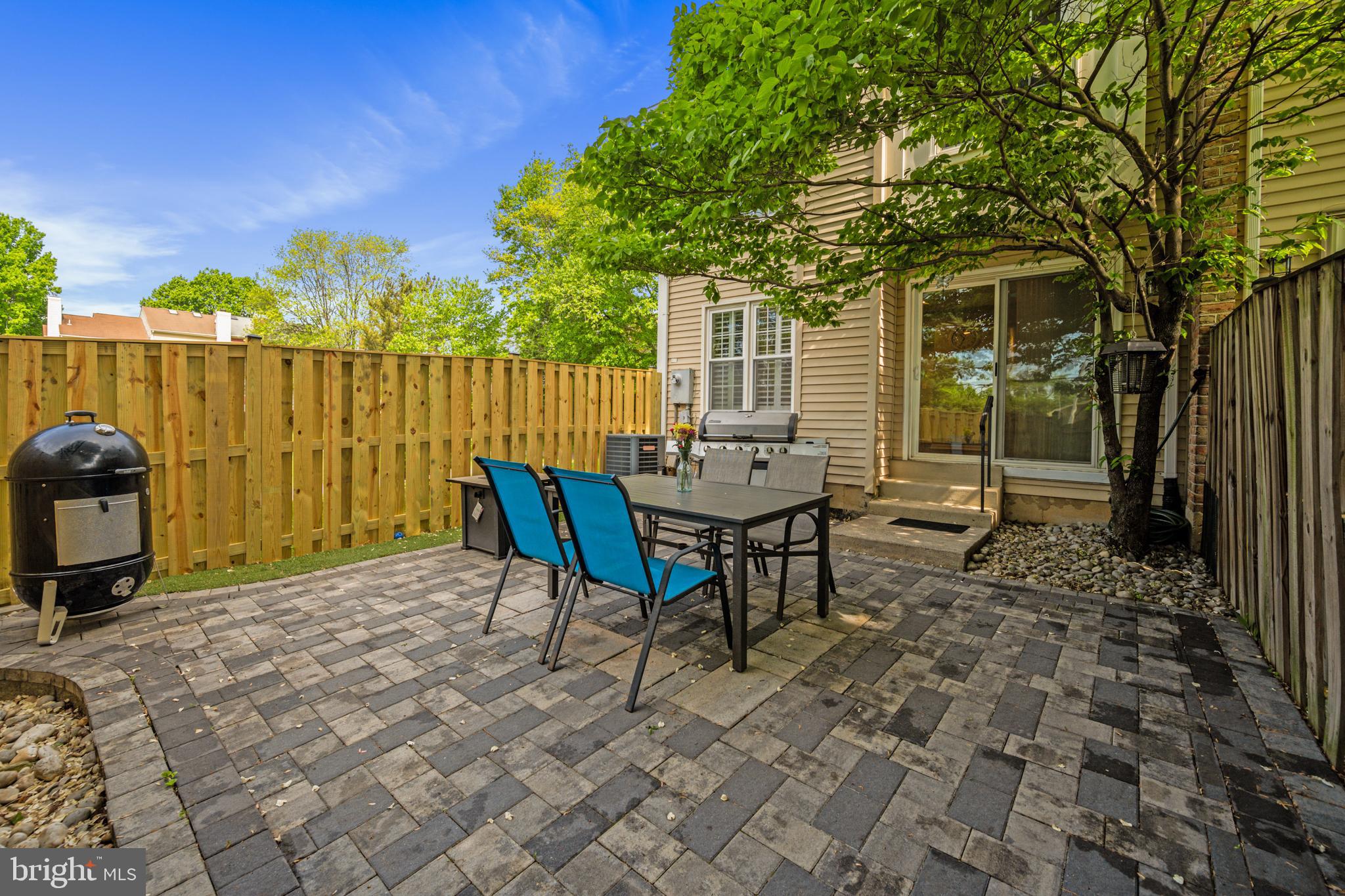 PINECREST - Residential