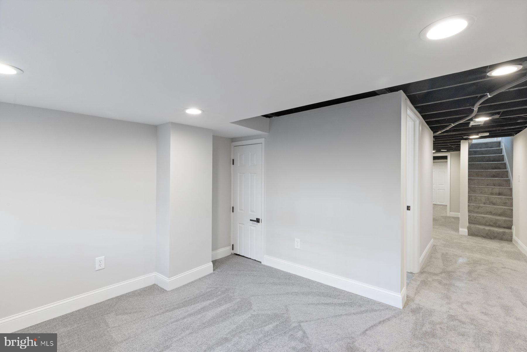 CHARLES VILLAGE - Residential