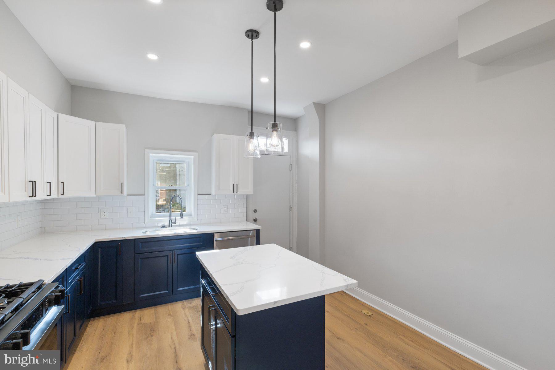 CHARLES VILLAGE - Residential