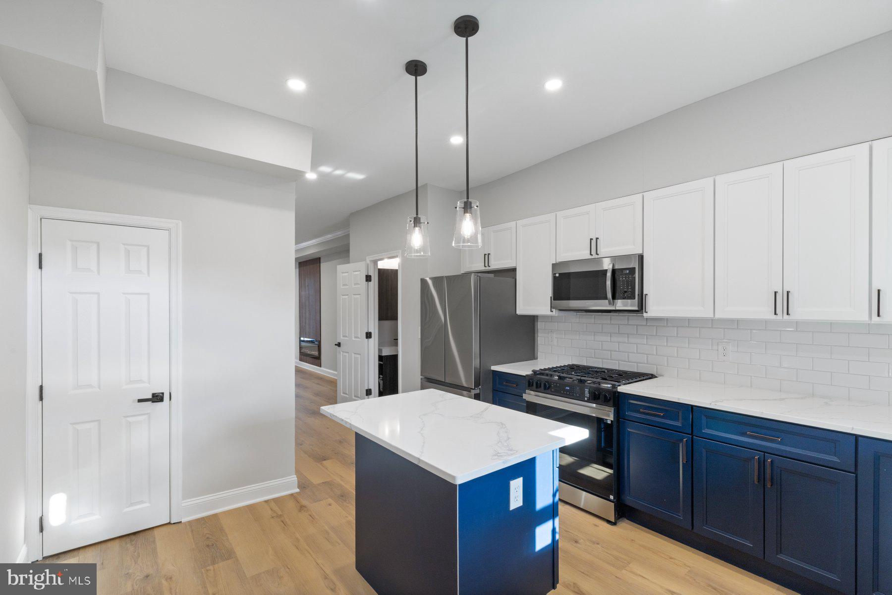 CHARLES VILLAGE - Residential