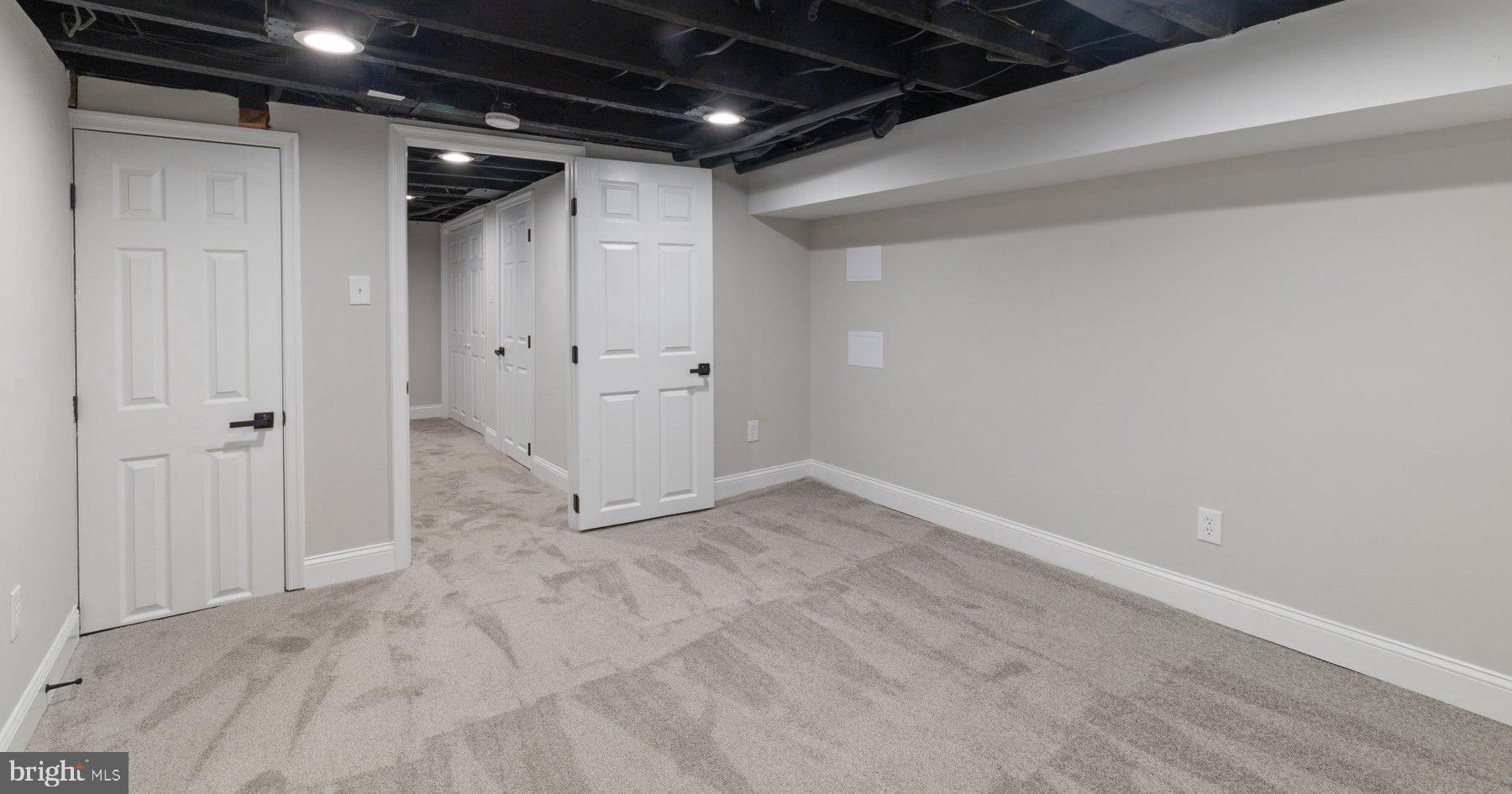 CHARLES VILLAGE - Residential