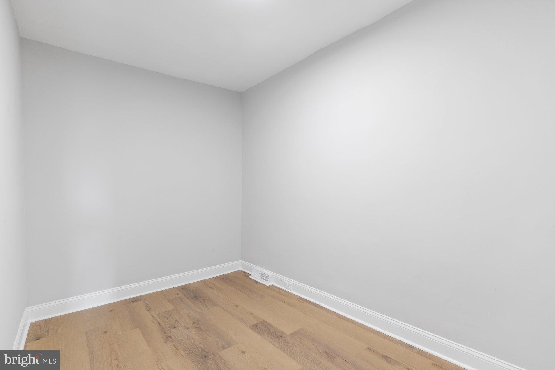 CHARLES VILLAGE - Residential