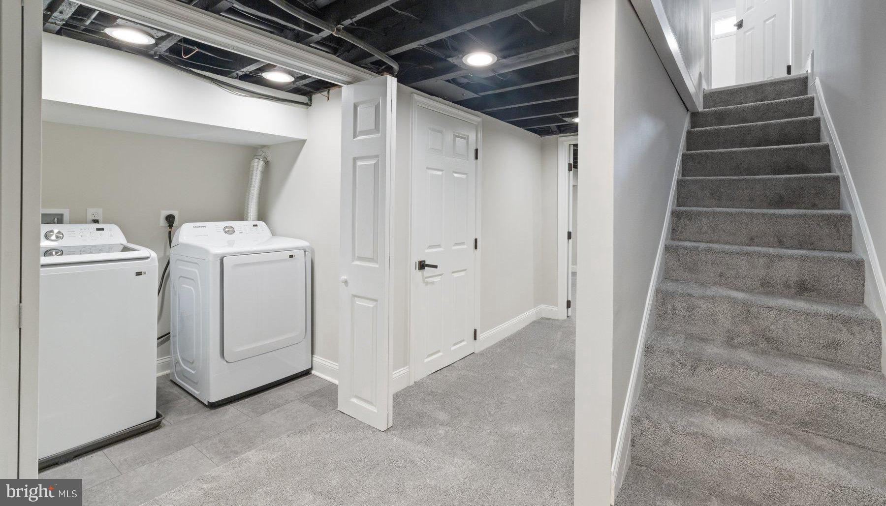 CHARLES VILLAGE - Residential