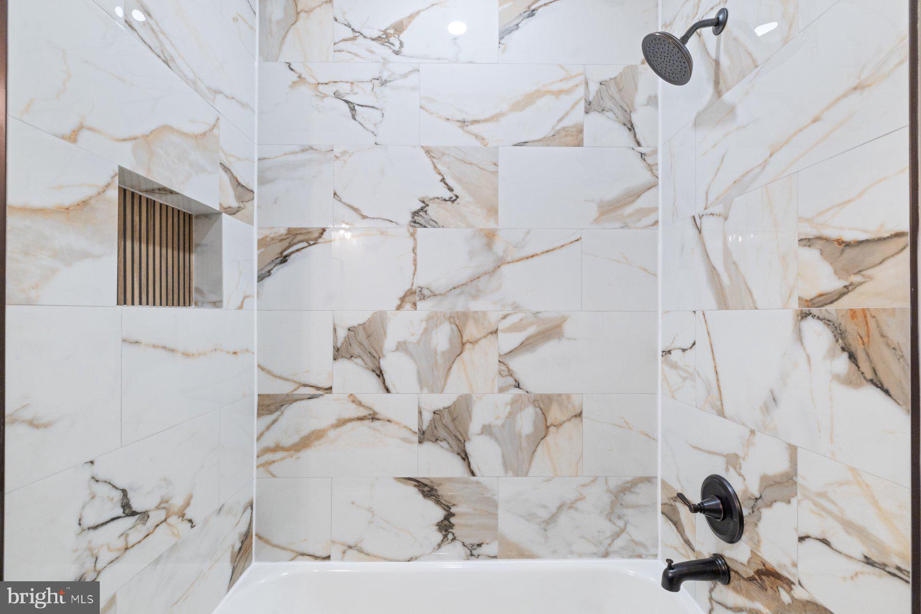 CHARLES VILLAGE - Residential