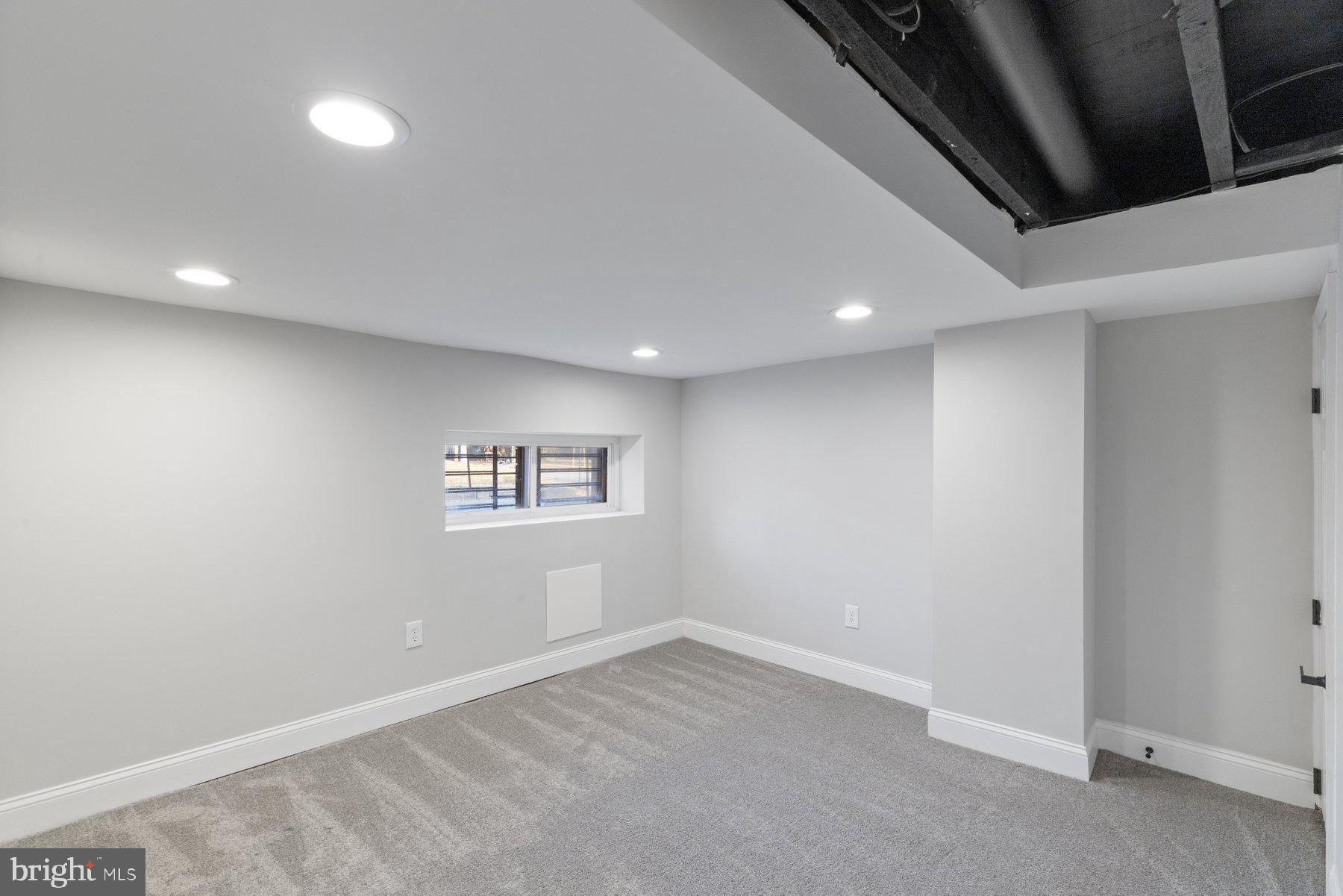 CHARLES VILLAGE - Residential