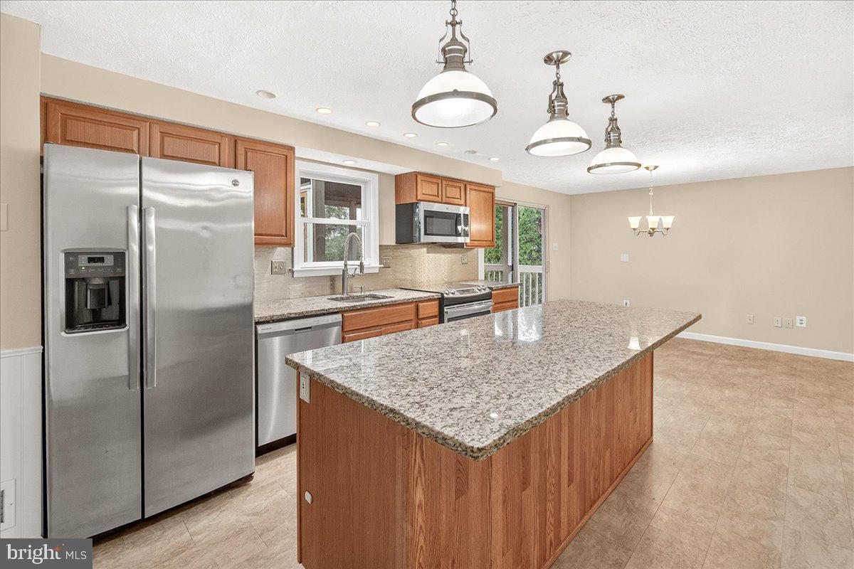 EMORY GROVE PARK - Residential