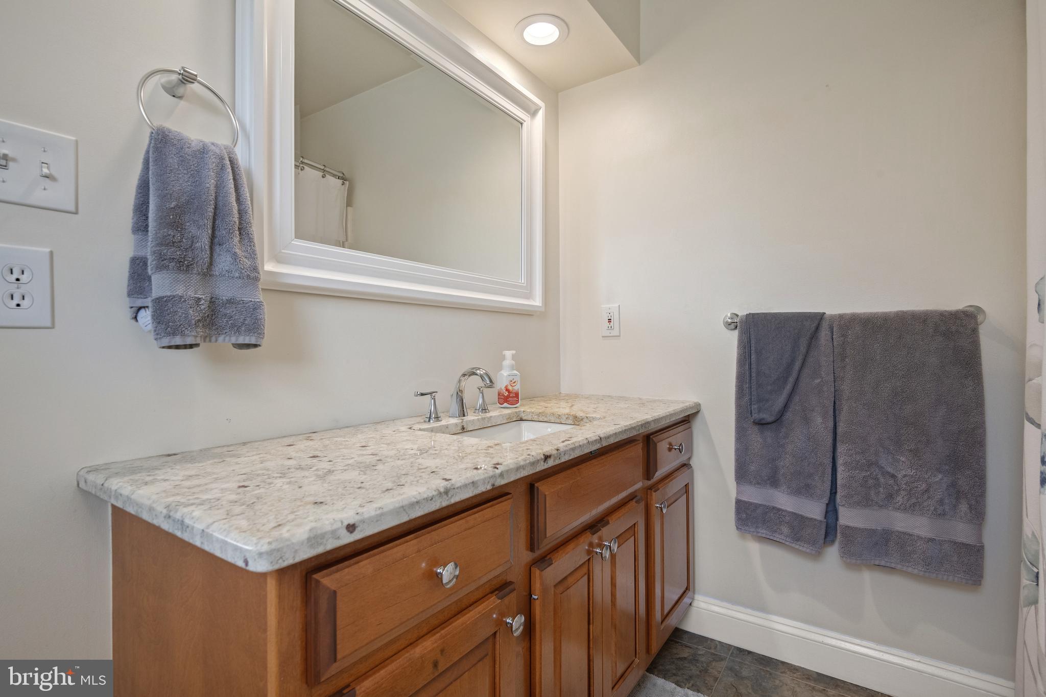 COBBLESTONE COURT - Residential