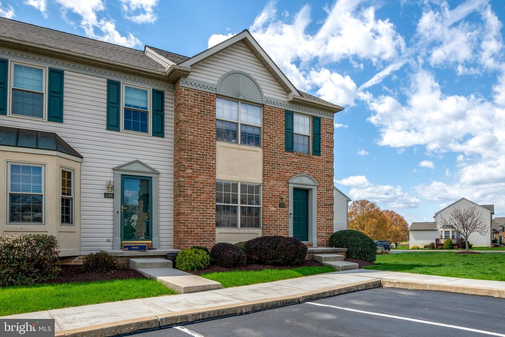 Photo of 610 Cobblestone Lane, LANCASTER, PA 17601 (MLS # PALA2067920)