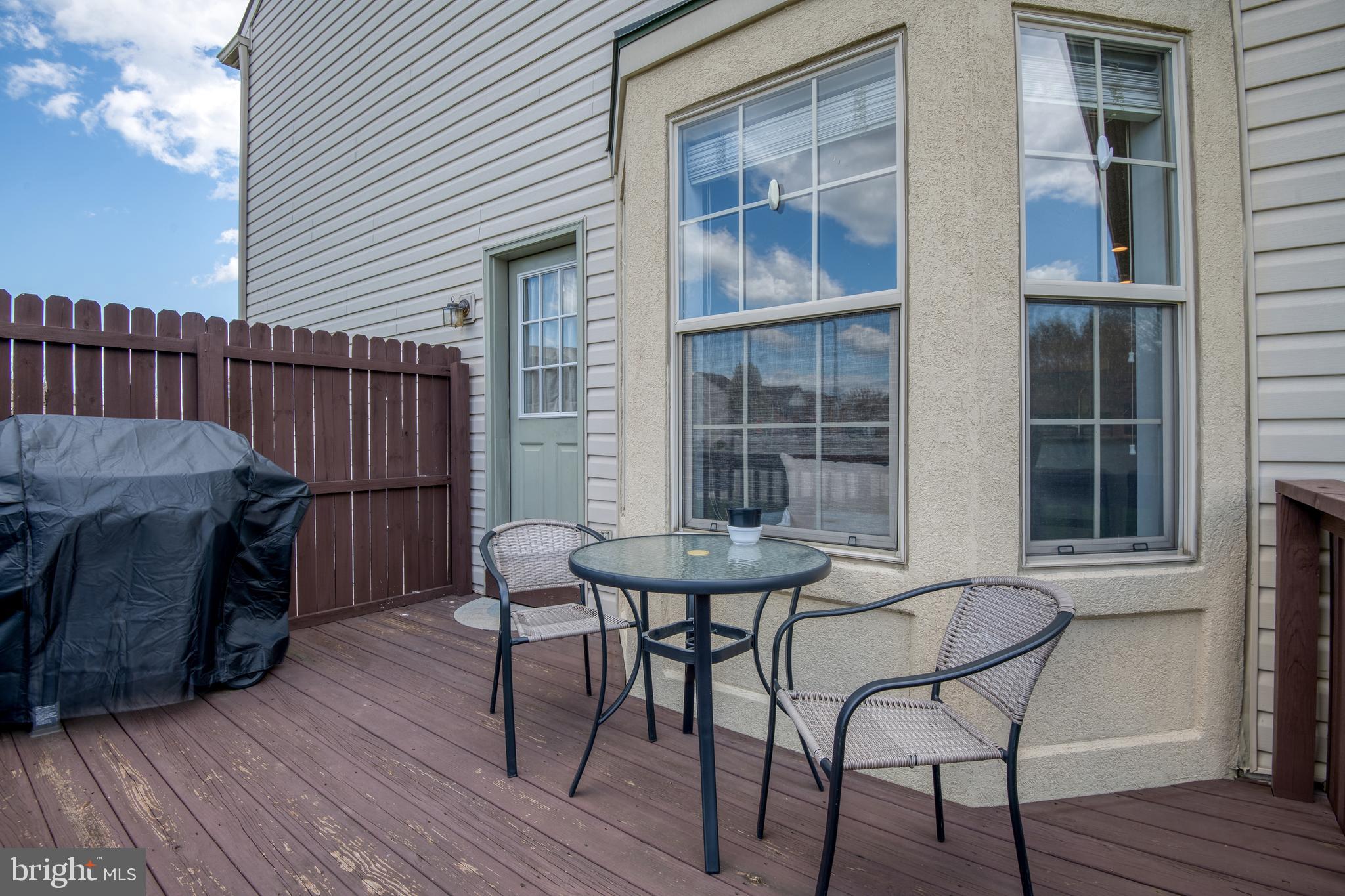 COBBLESTONE COURT - Residential