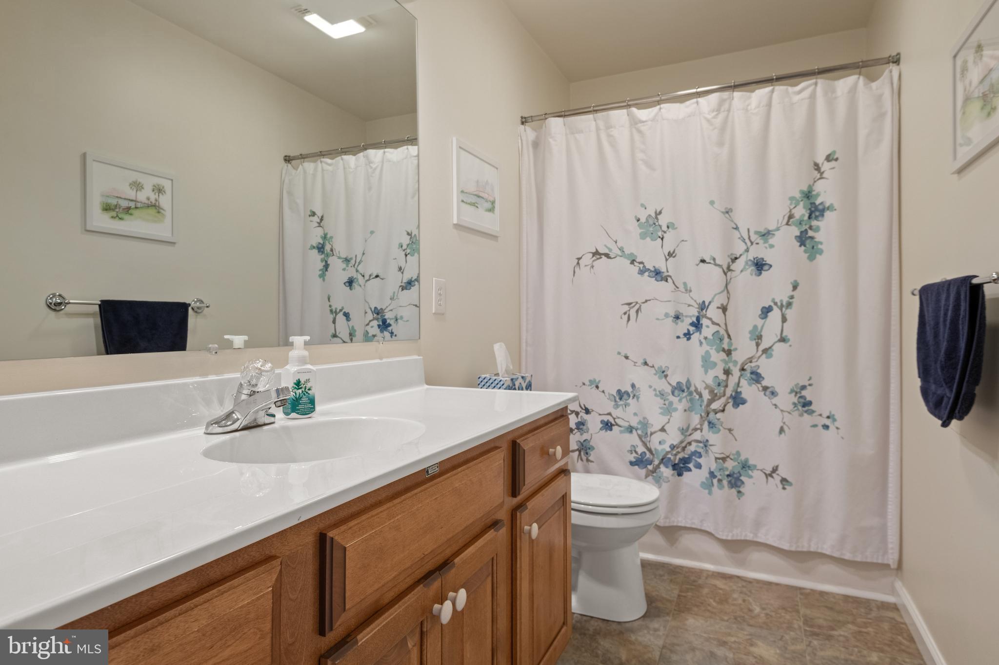 COBBLESTONE COURT - Residential