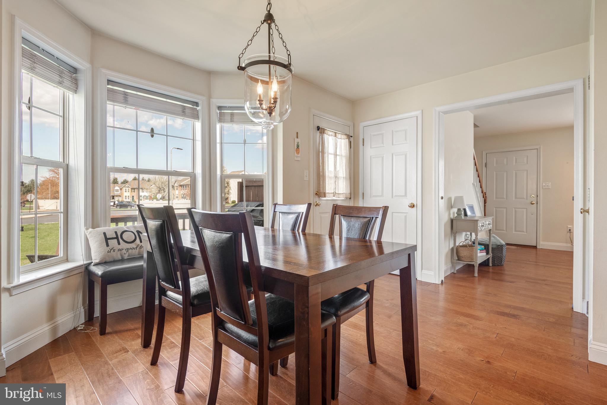 COBBLESTONE COURT - Residential