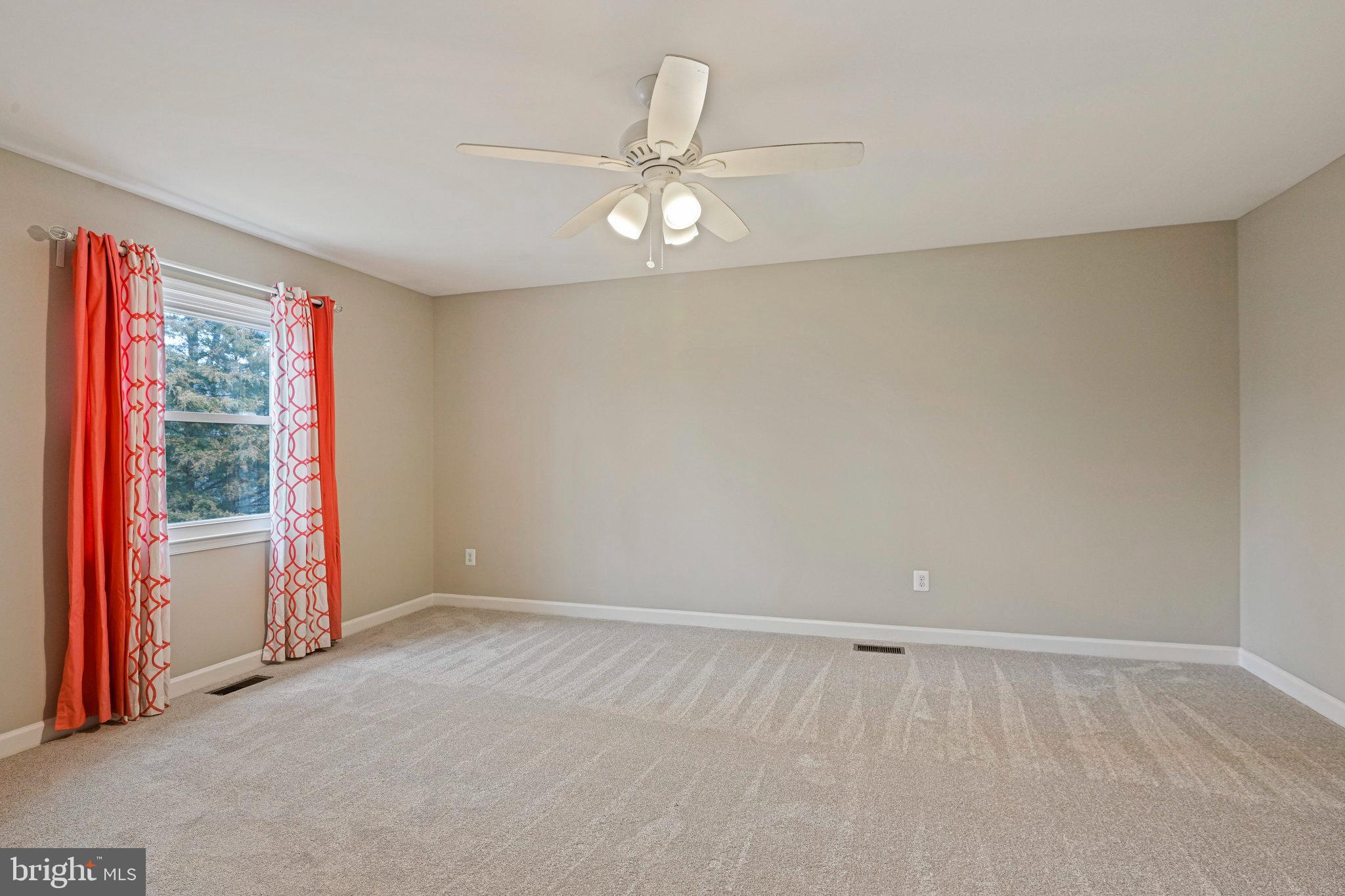 FIVE OAKS ESTATES - Residential