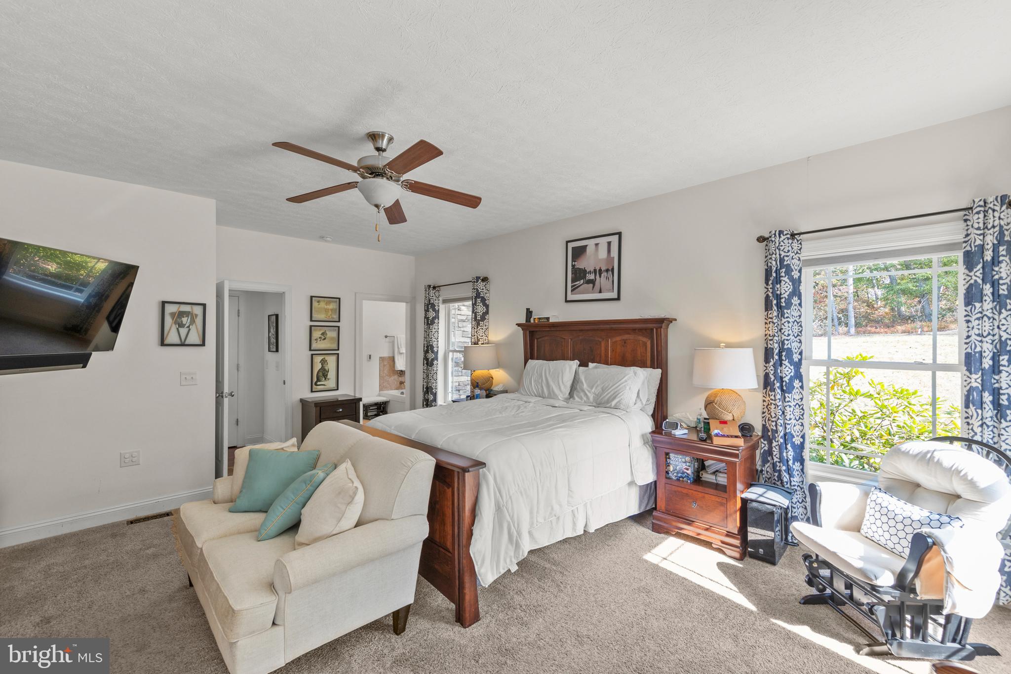 TOP OF THE MOUNTAIN - Residential