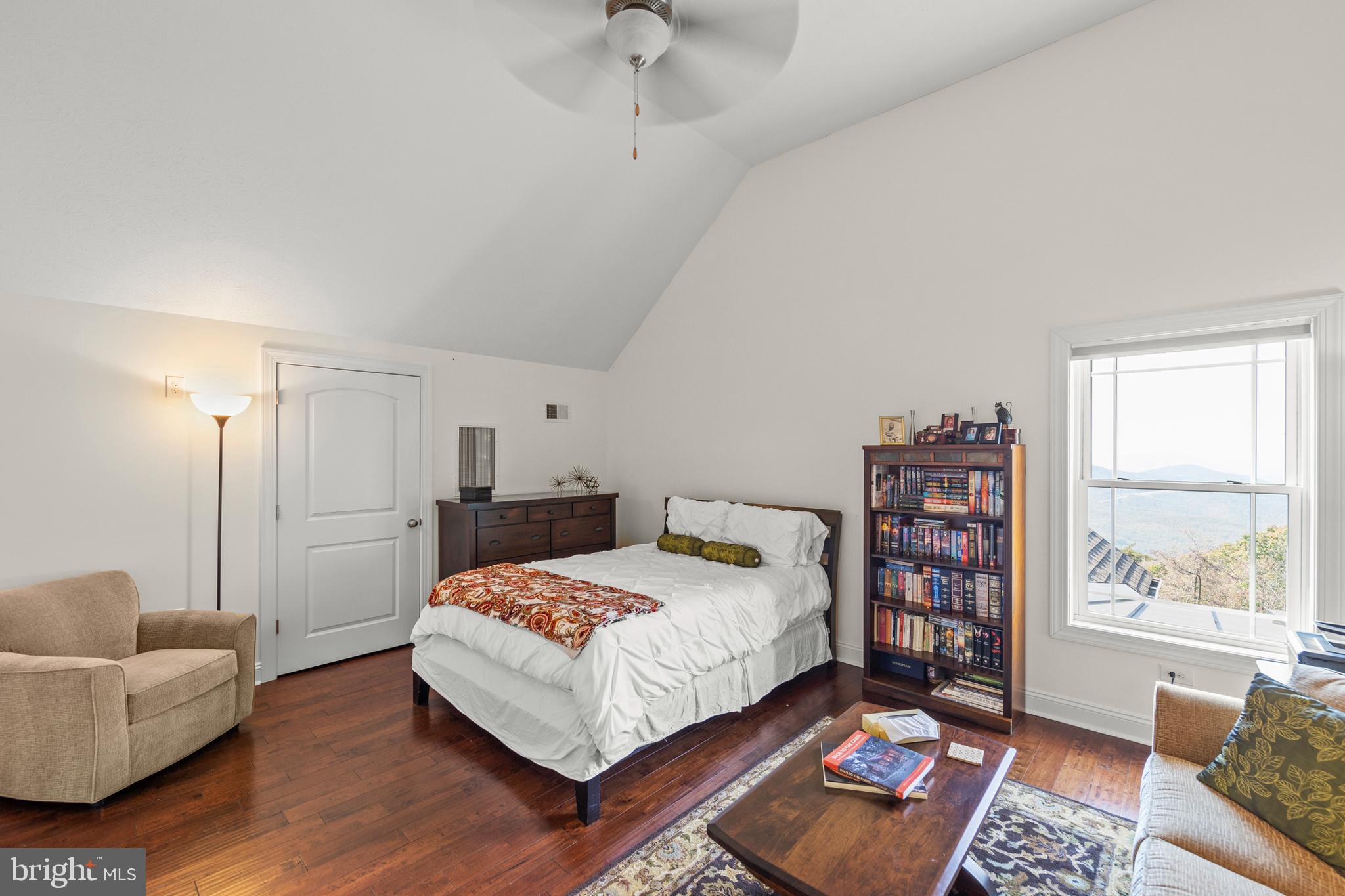 TOP OF THE MOUNTAIN - Residential