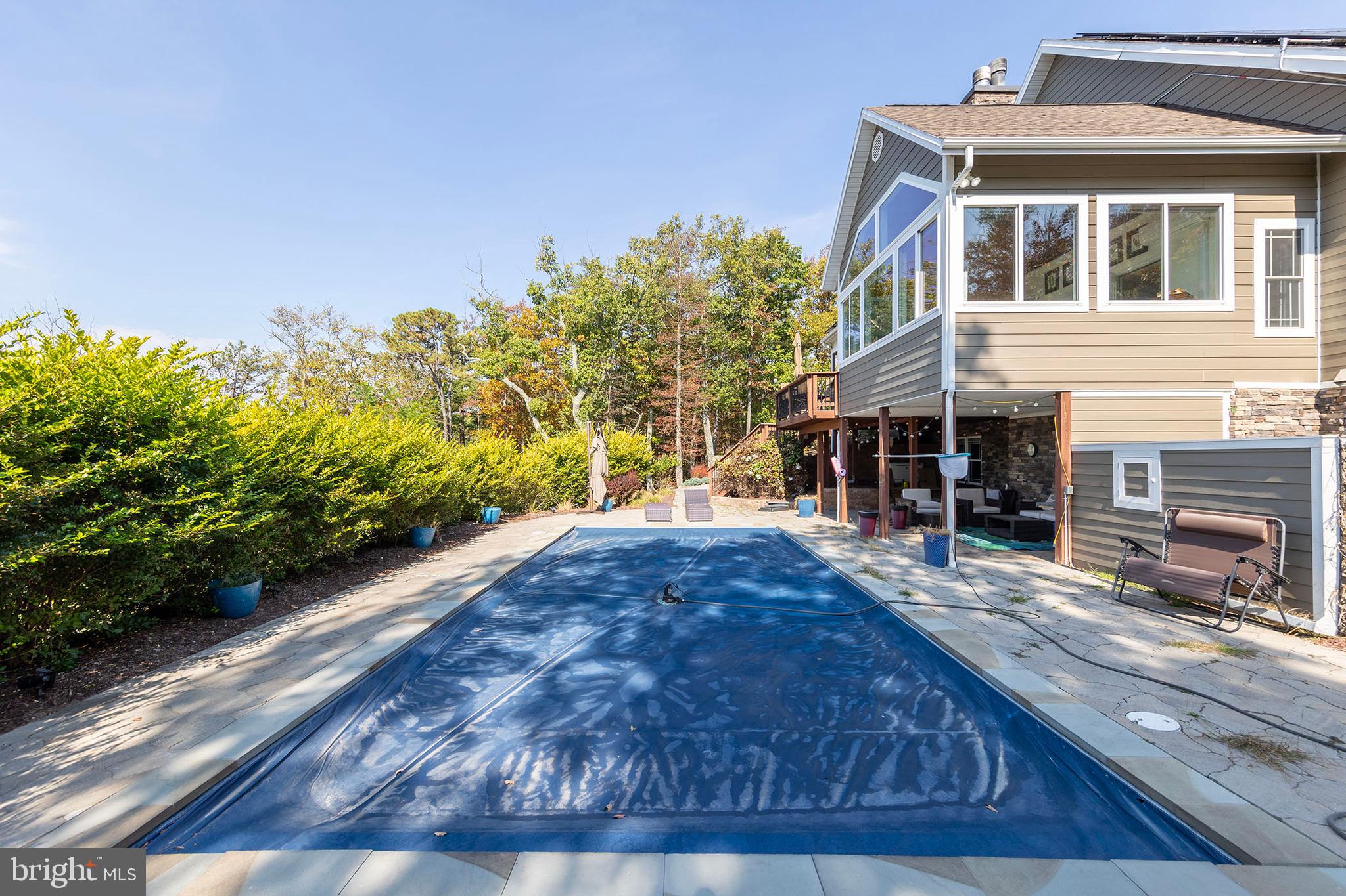 TOP OF THE MOUNTAIN - Residential