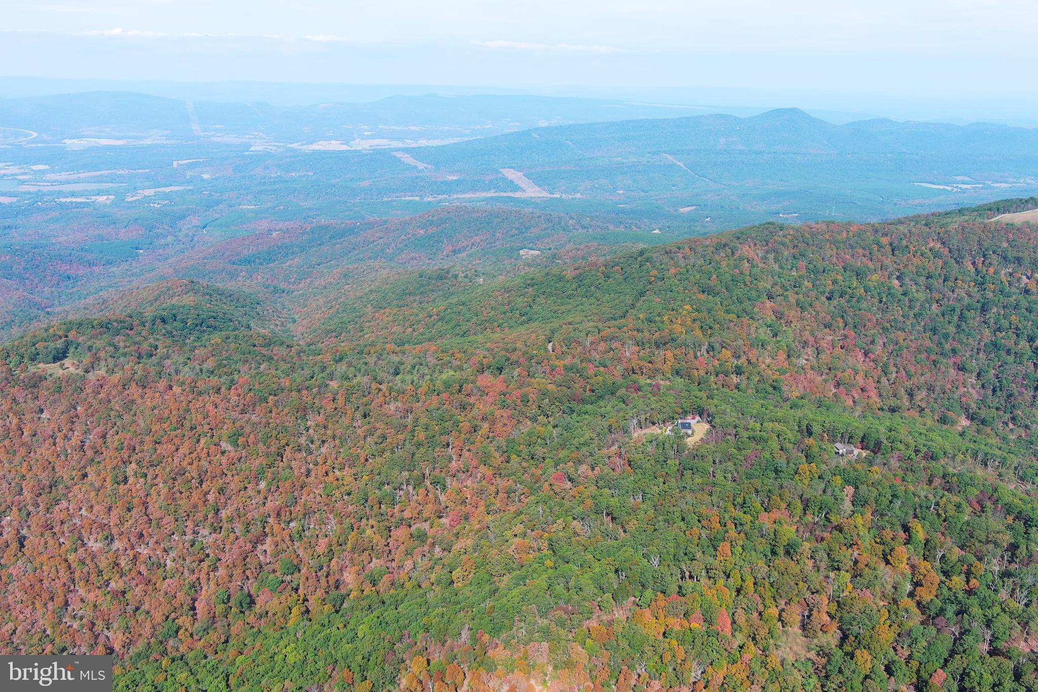 TOP OF THE MOUNTAIN - Residential