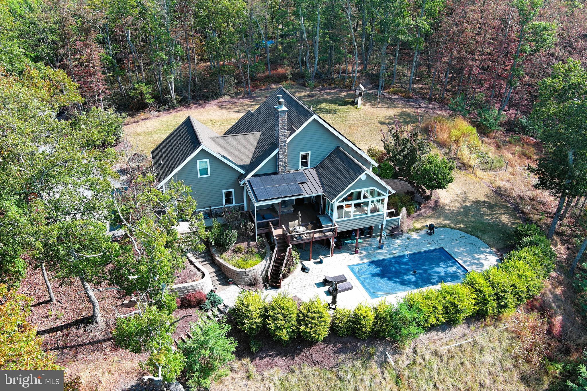 TOP OF THE MOUNTAIN - Residential