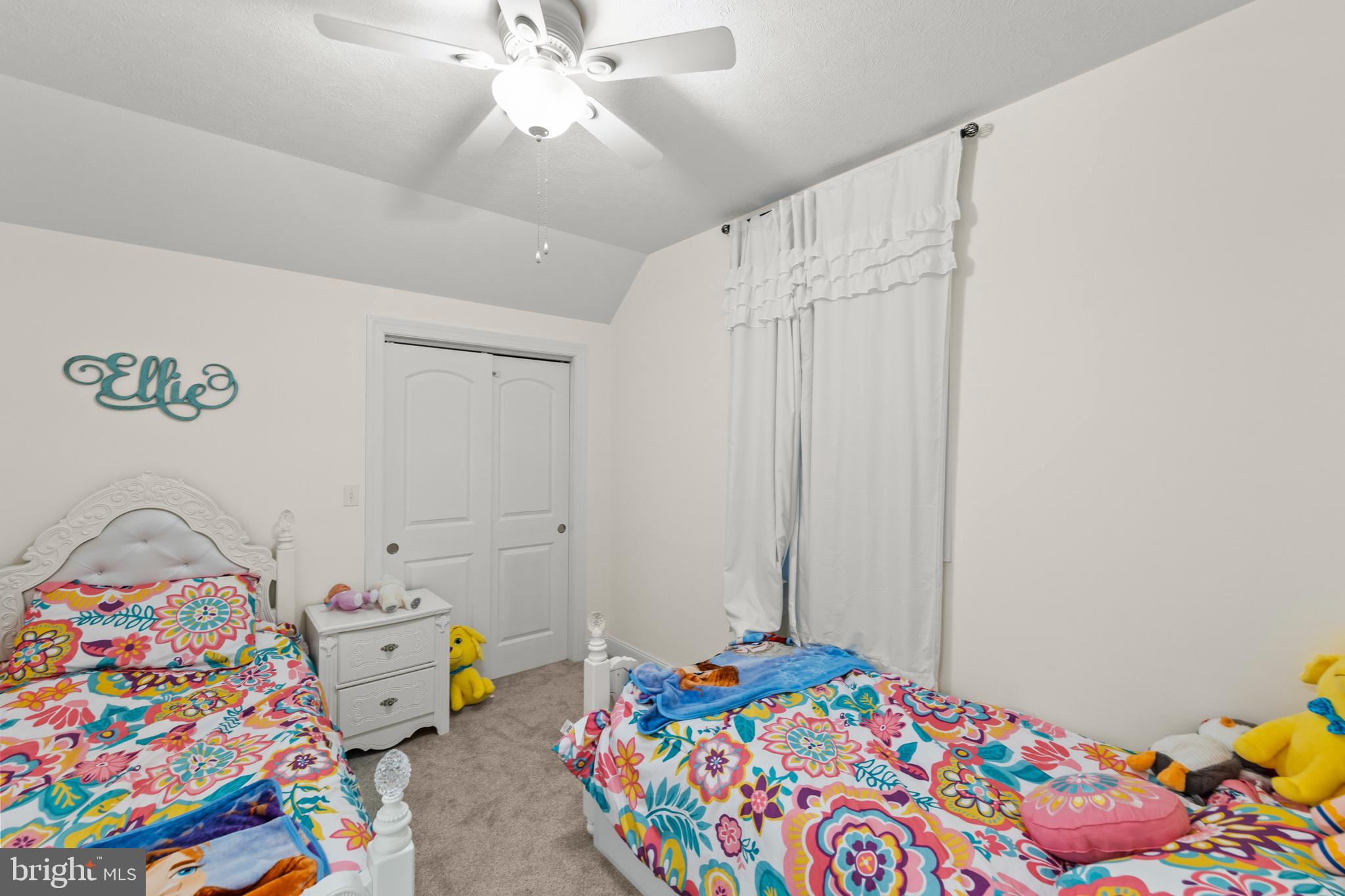 TOP OF THE MOUNTAIN - Residential