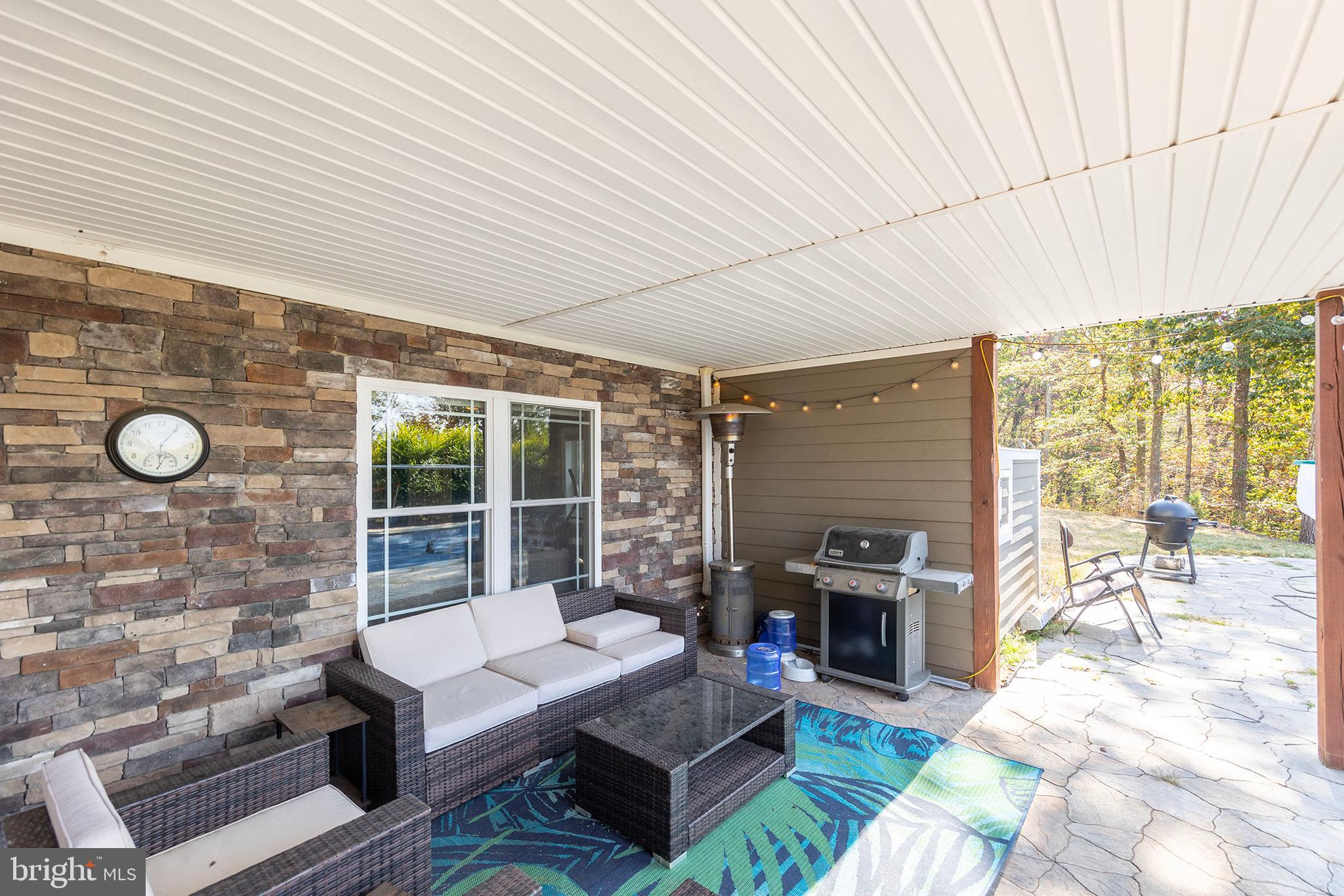 TOP OF THE MOUNTAIN - Residential