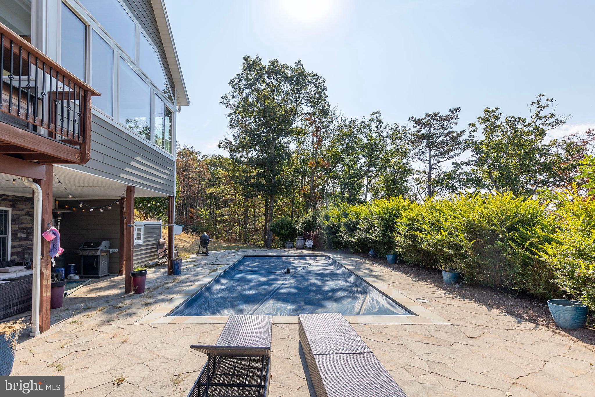 TOP OF THE MOUNTAIN - Residential