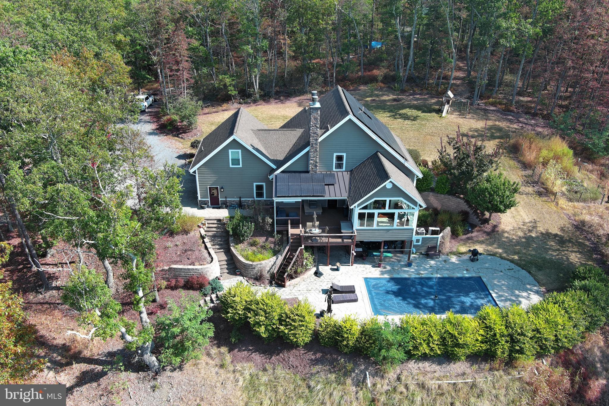 TOP OF THE MOUNTAIN - Residential