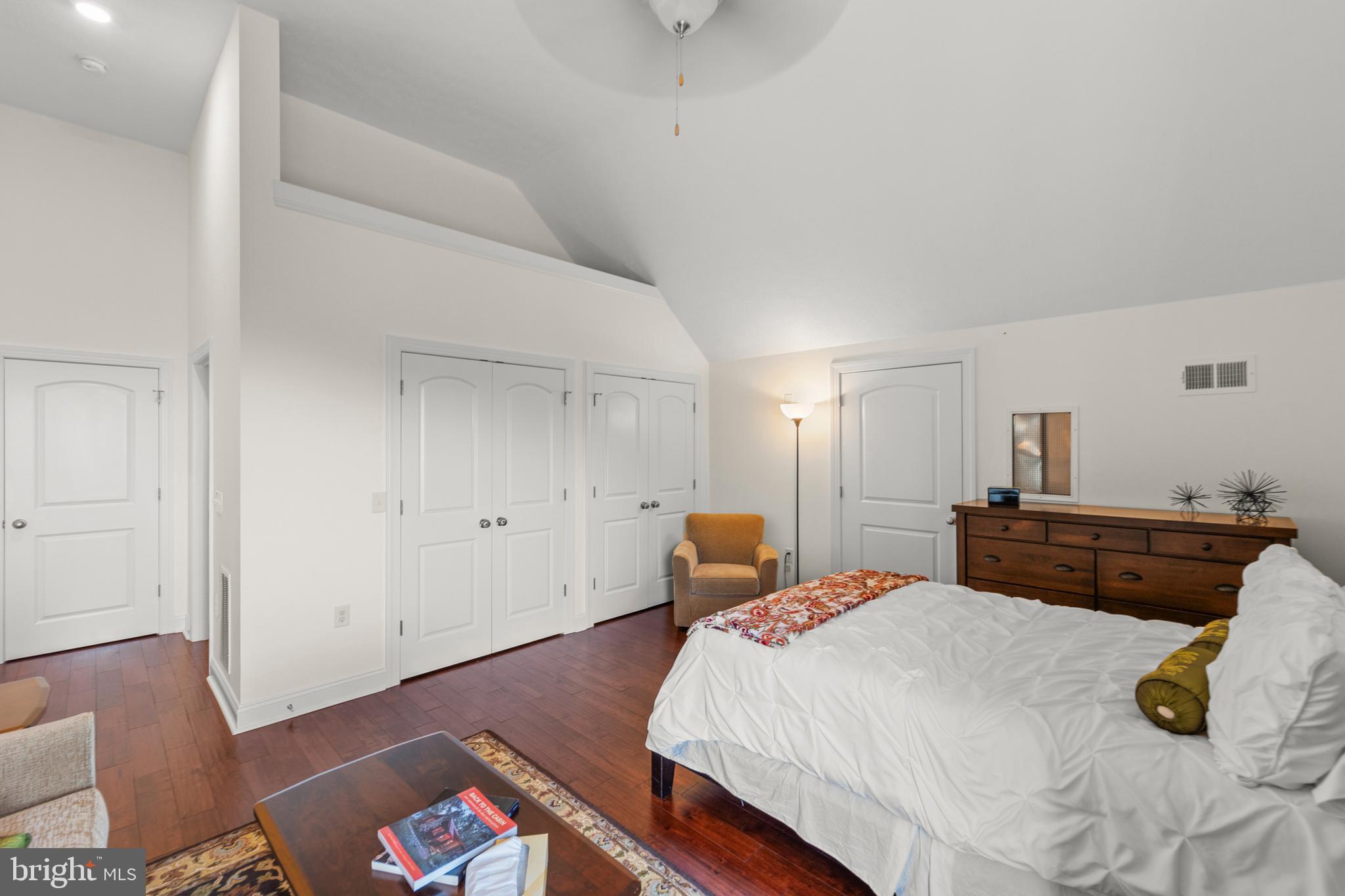 TOP OF THE MOUNTAIN - Residential