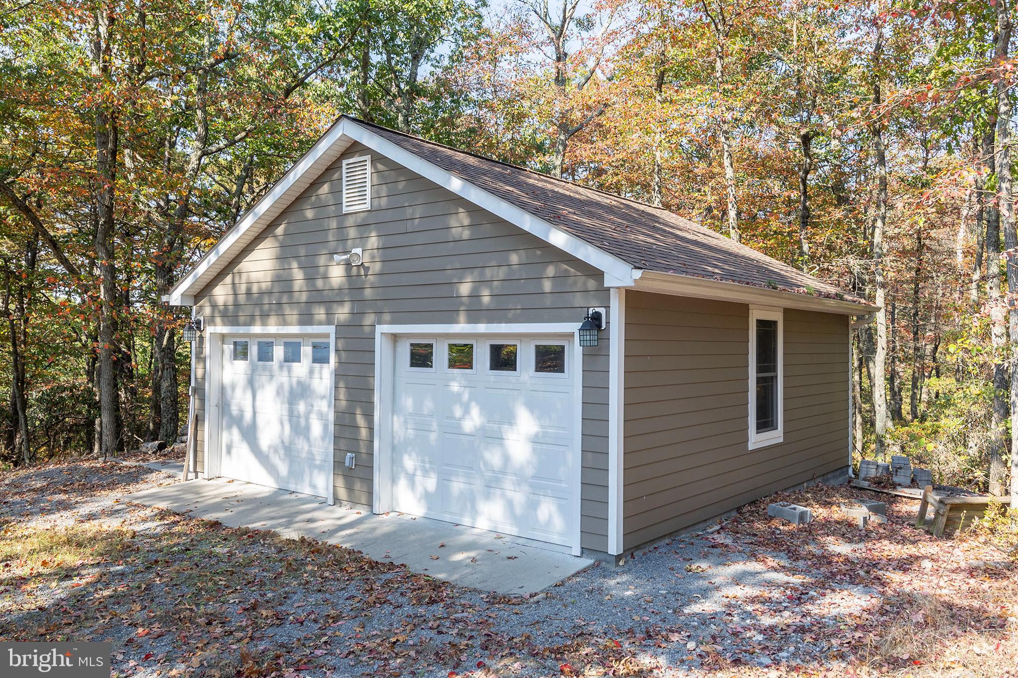 TOP OF THE MOUNTAIN - Residential