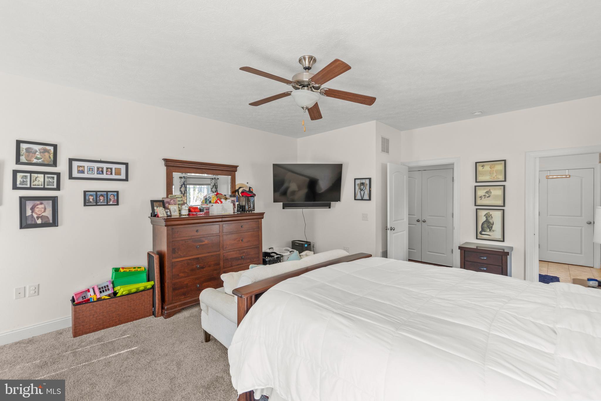 TOP OF THE MOUNTAIN - Residential