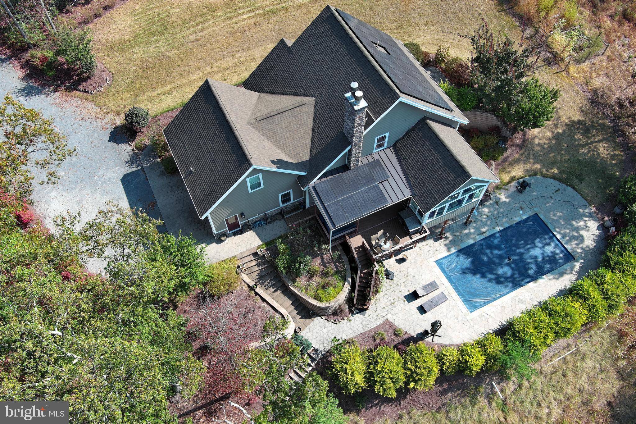 TOP OF THE MOUNTAIN - Residential