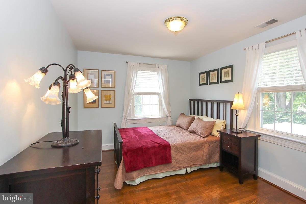 CHEVY CHASE - Residential