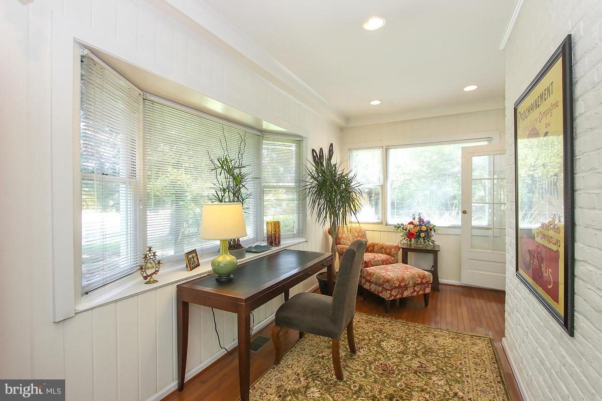 CHEVY CHASE - Residential