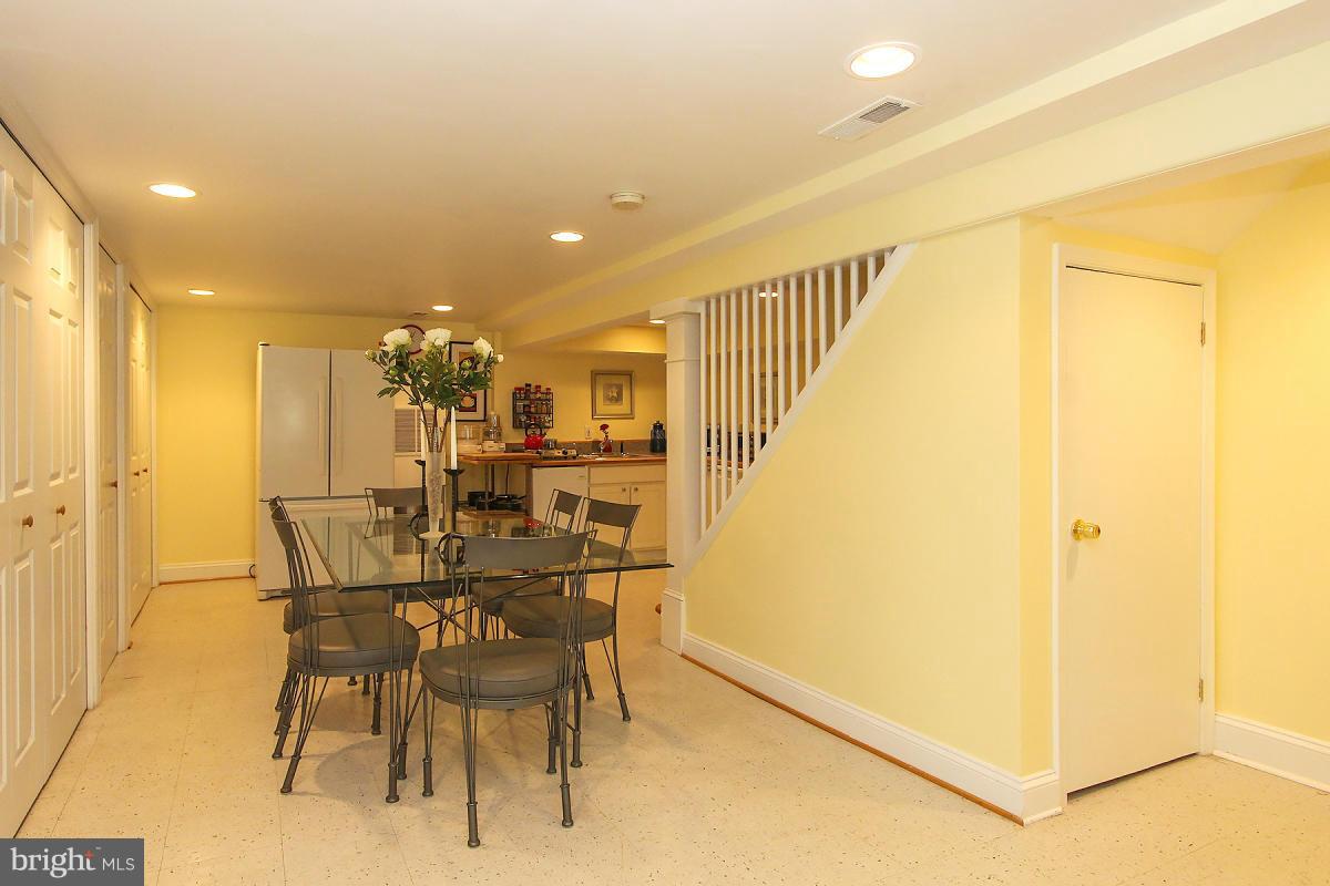 CHEVY CHASE - Residential