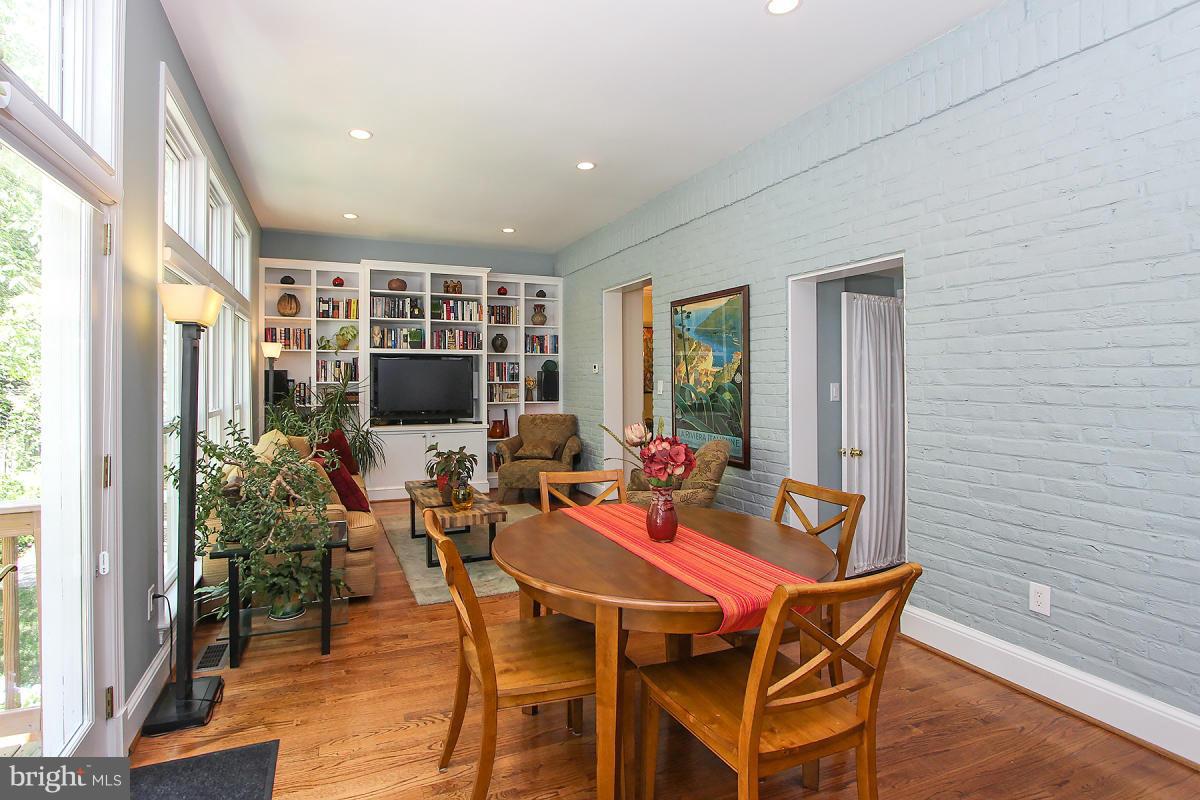 CHEVY CHASE - Residential