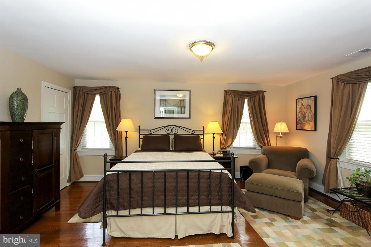 CHEVY CHASE - Residential