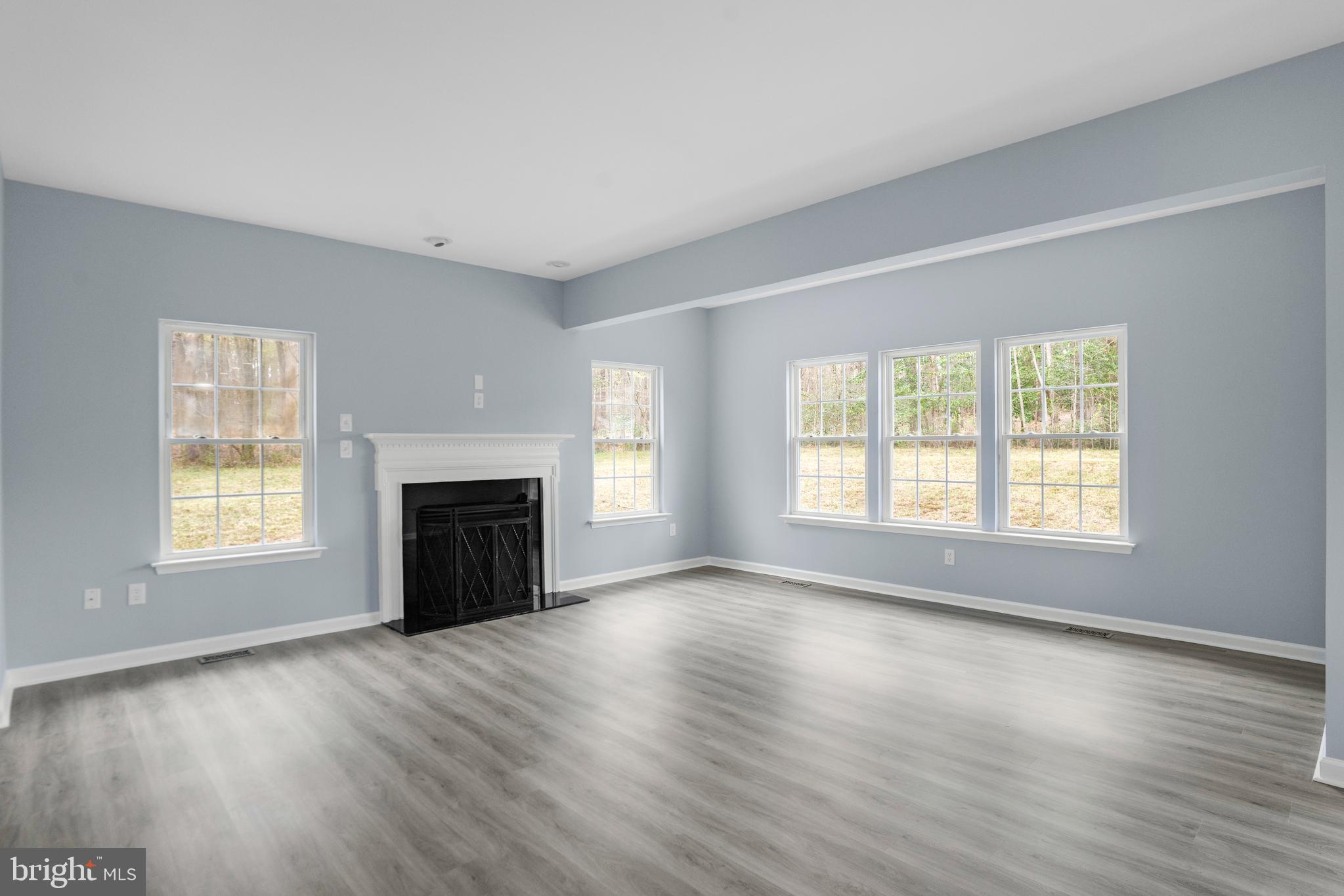 MAPLE VIEW APARTMENTS - Residential