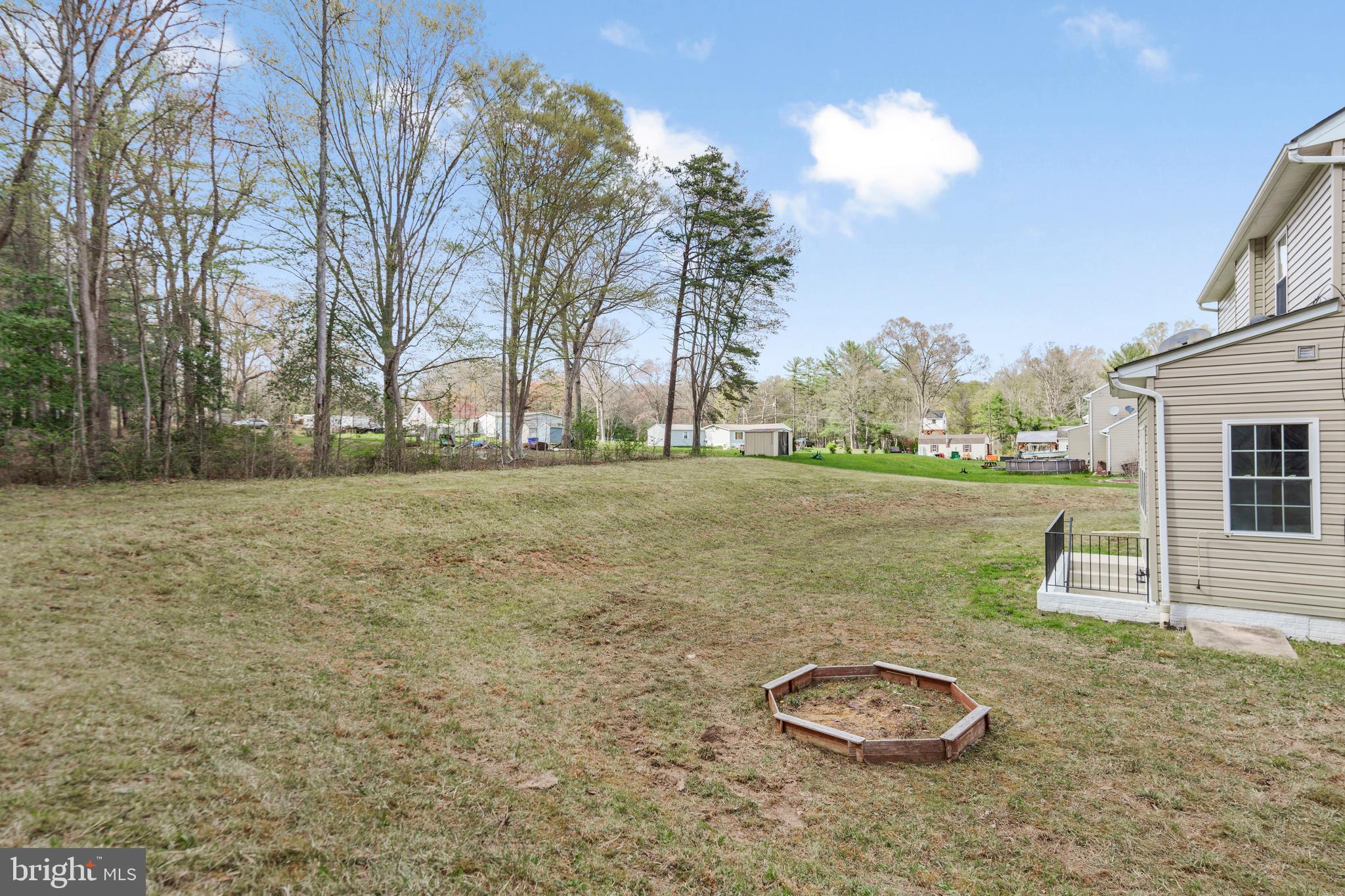 MAPLE VIEW APARTMENTS - Residential