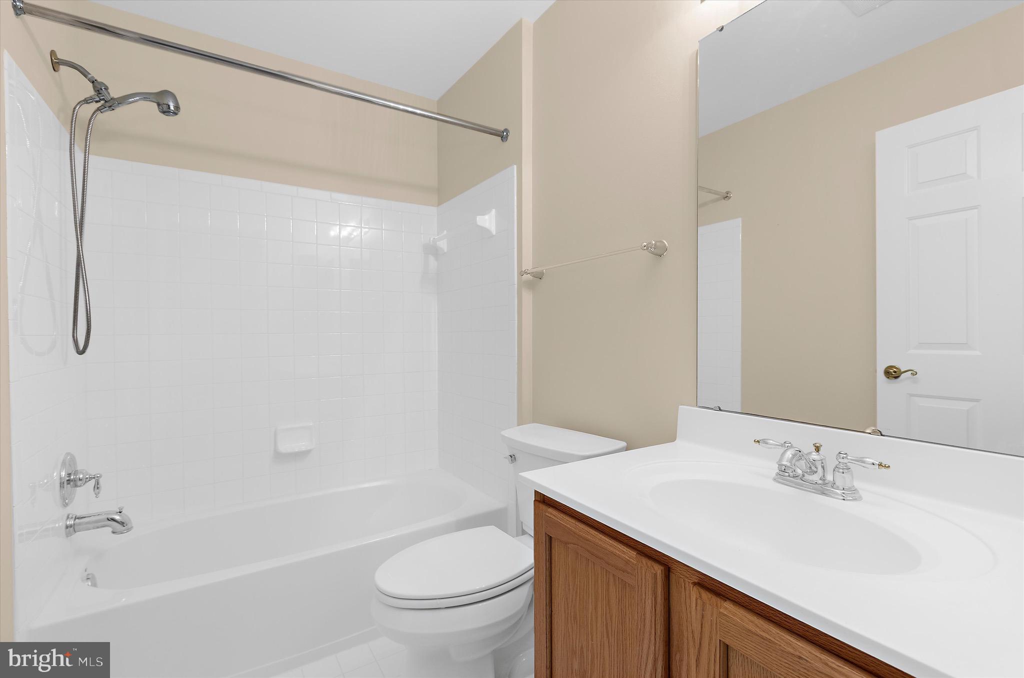 HEARTHSTONE AT ELLICOTT MILLS - Residential