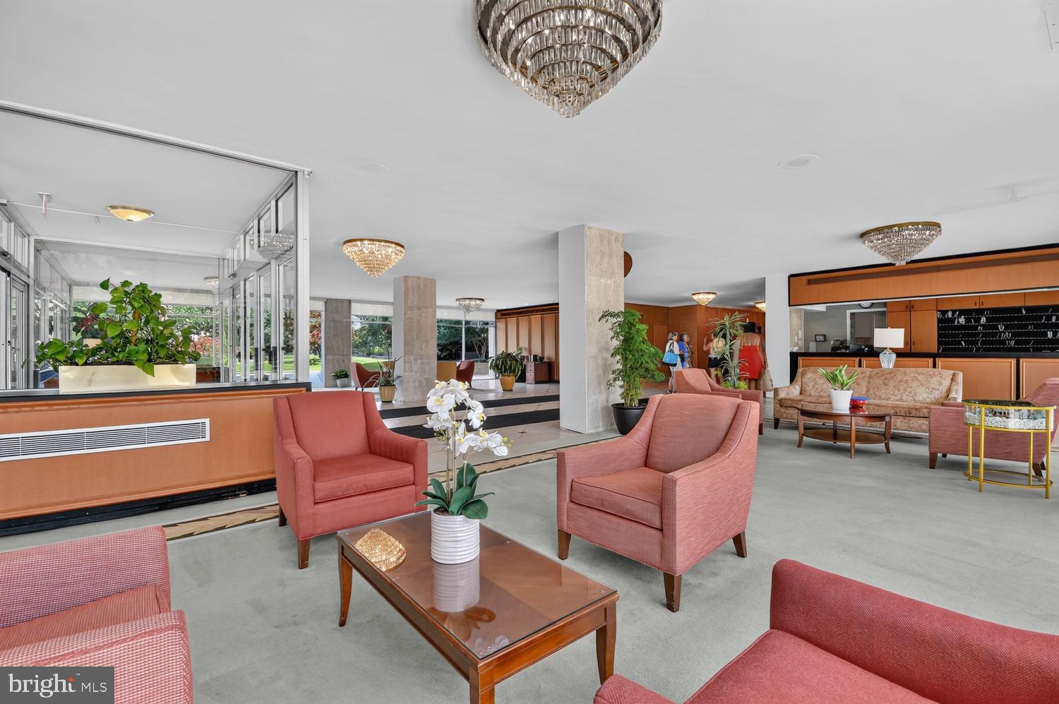 10201 GROSVENOR PLACE 1504