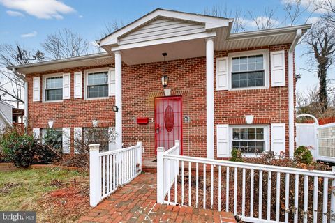 4636 EVANSDALE ROAD WOODBRIDGE VA 22193