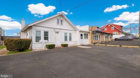 Multifamily For Sale - 465 Jacksonville Road<br/> HATBORO, PA 19040