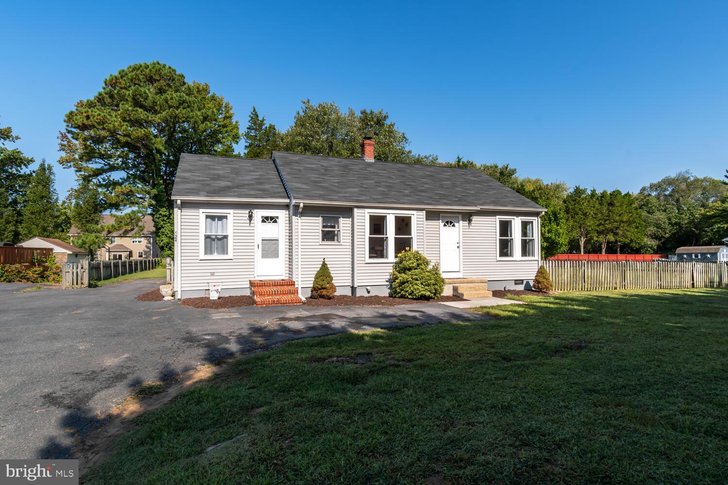 624 ROMANCOKE ROAD