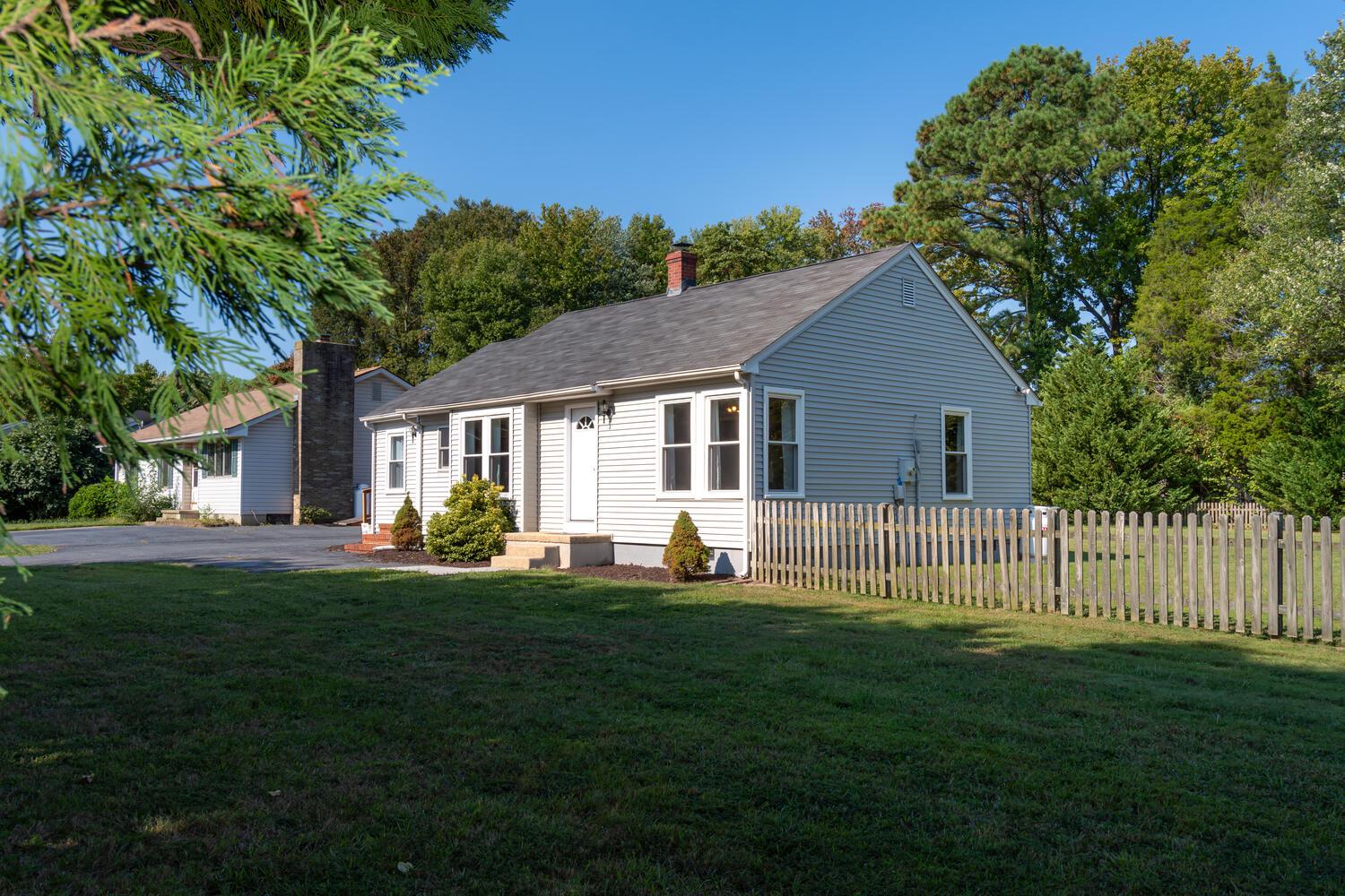 624 ROMANCOKE ROAD