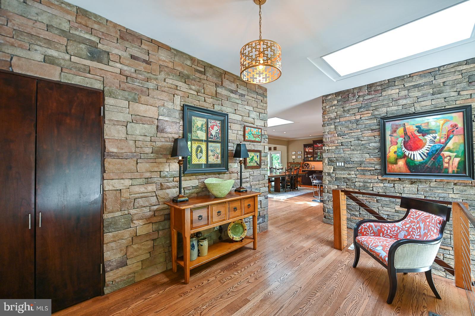 VALLEY FORGE MTN - Residential