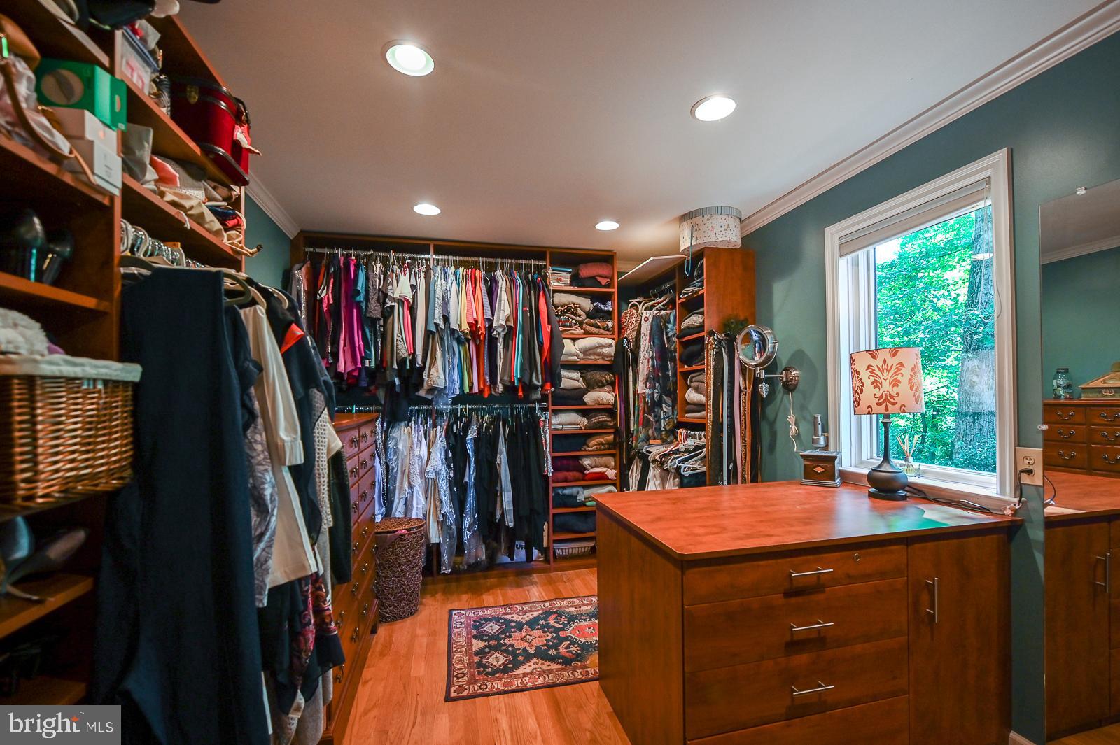 VALLEY FORGE MTN - Residential