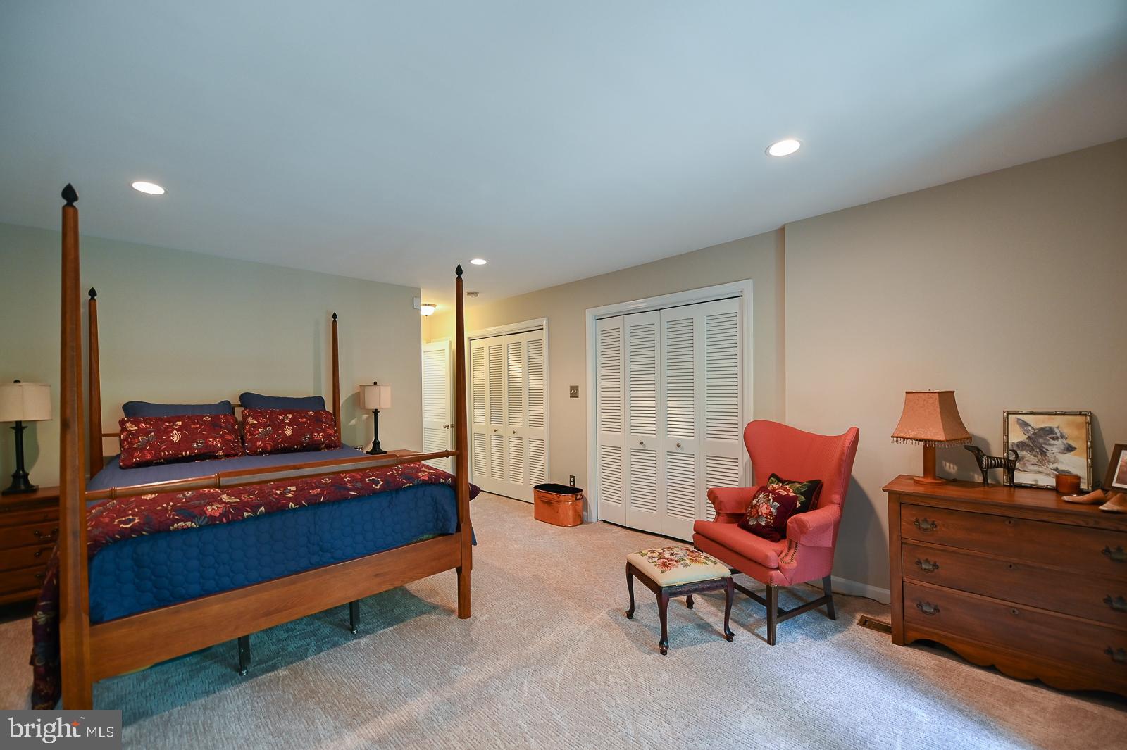 VALLEY FORGE MTN - Residential