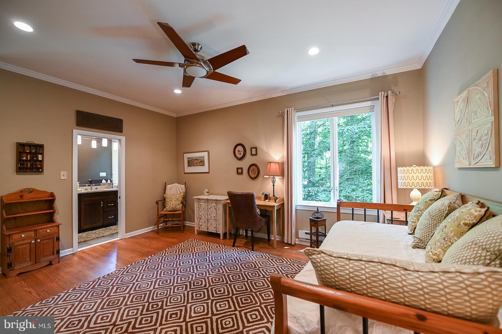 VALLEY FORGE MTN - Residential