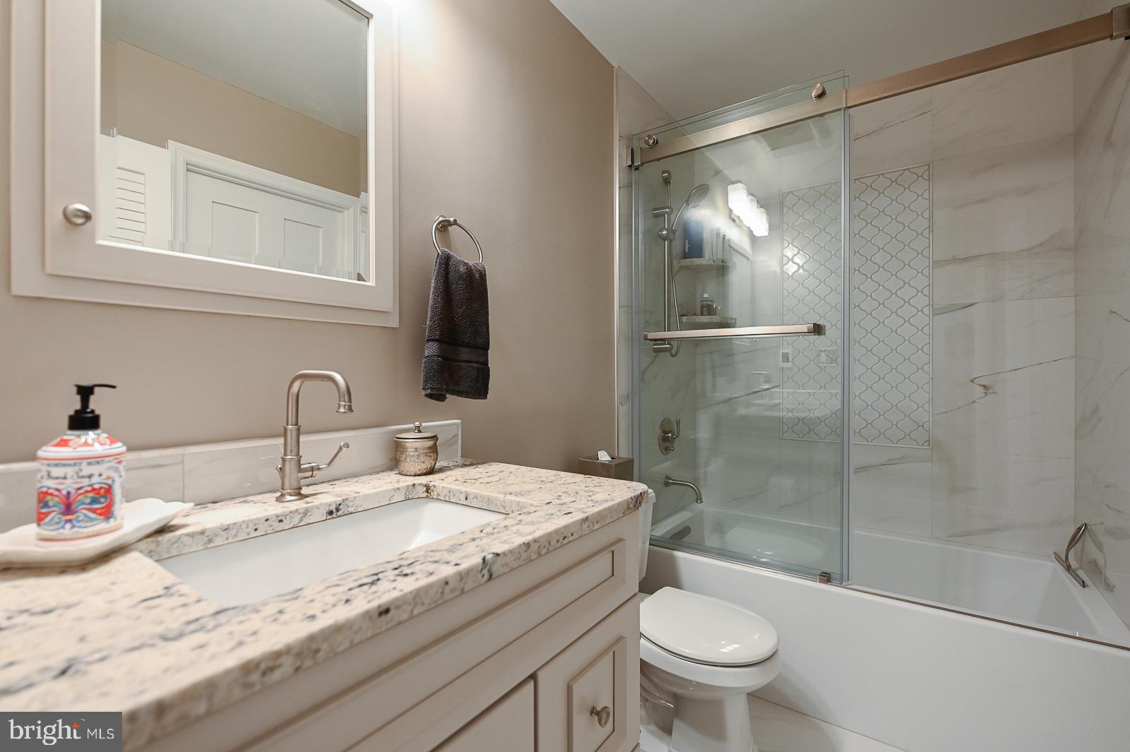 VALLEY FORGE MTN - Residential