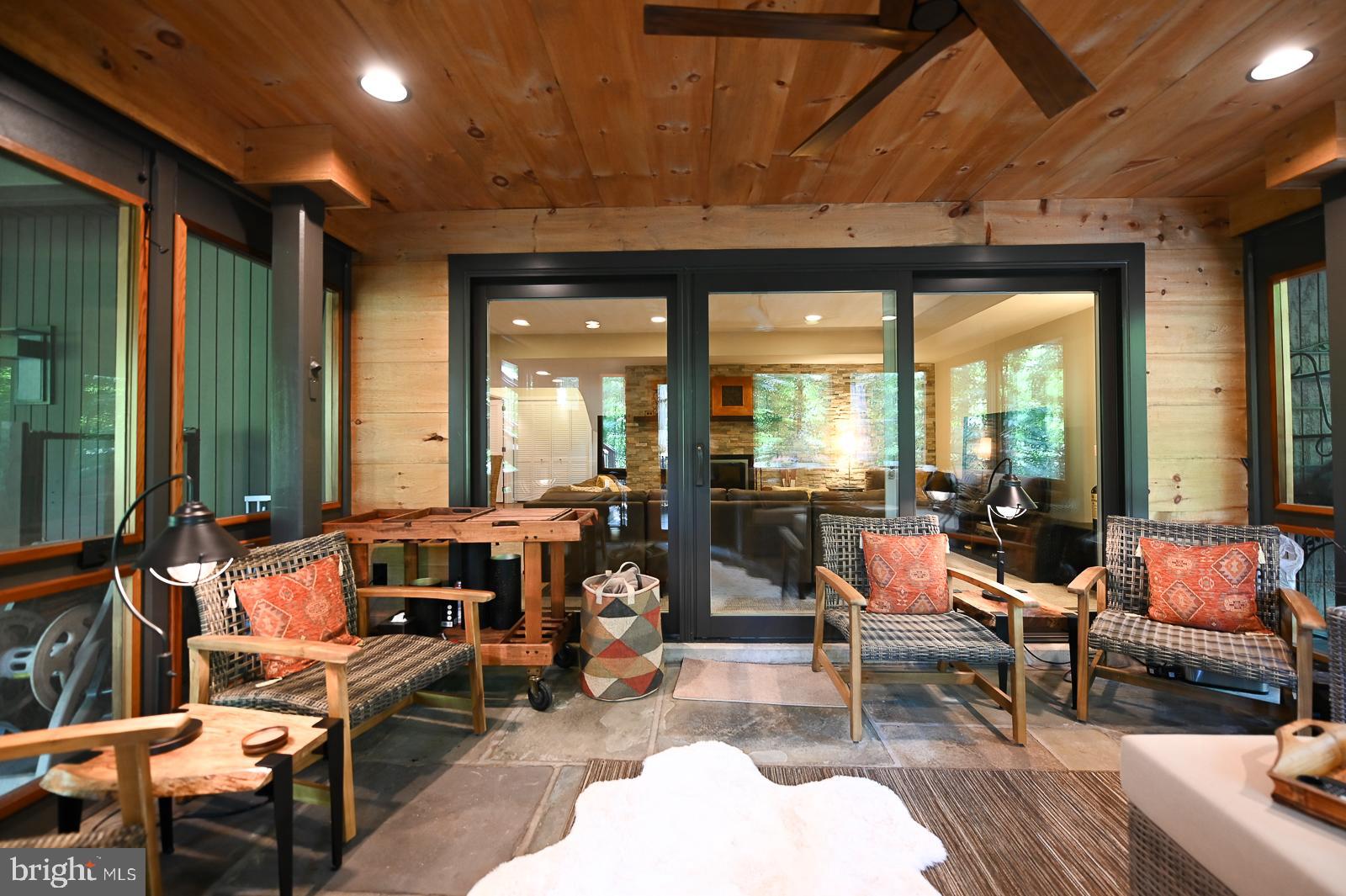 VALLEY FORGE MTN - Residential